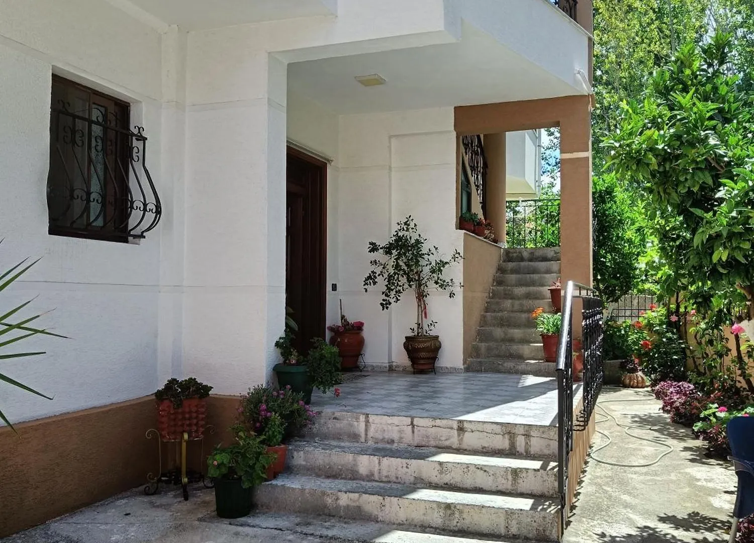 Vila Semako Durres